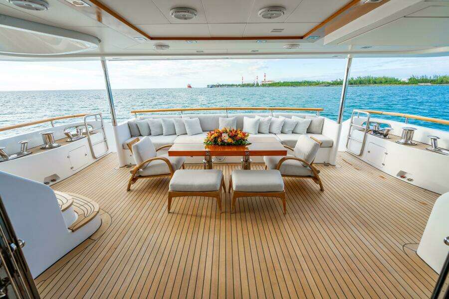 ALLORA 121ft Benetti Yacht For Sale