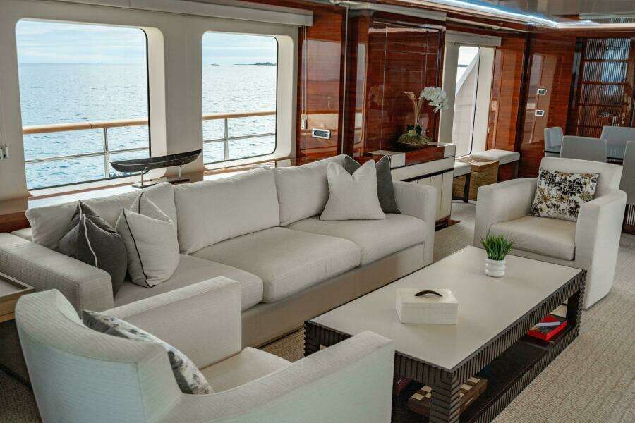 ALLORA 121ft Benetti Yacht For Sale