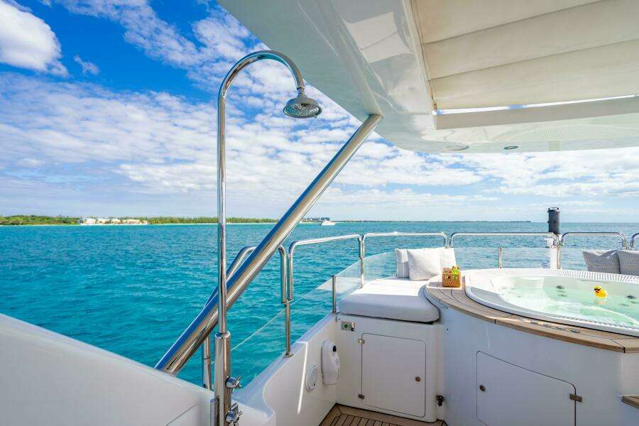 ALLORA 121ft Benetti Yacht For Sale