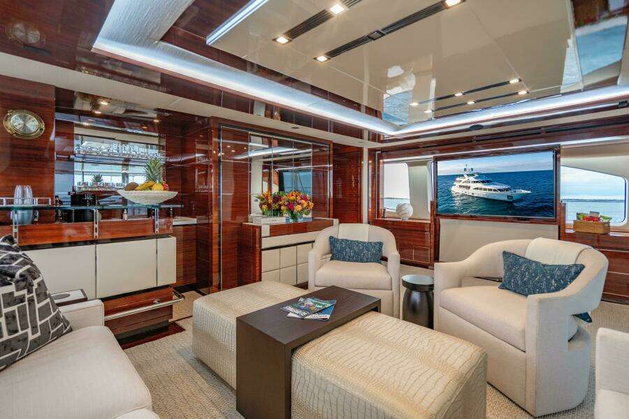 ALLORA 121ft Benetti Yacht For Sale