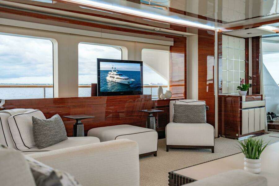 ALLORA 121ft Benetti Yacht For Sale