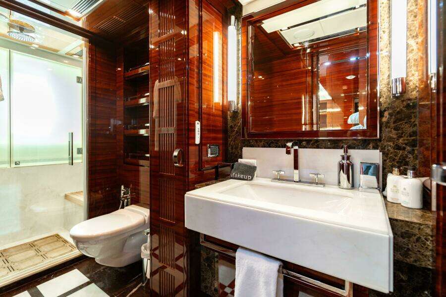 ALLORA 121ft Benetti Yacht For Sale