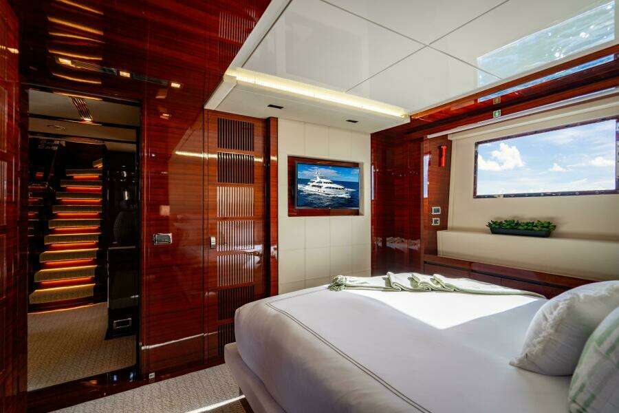ALLORA 121ft Benetti Yacht For Sale