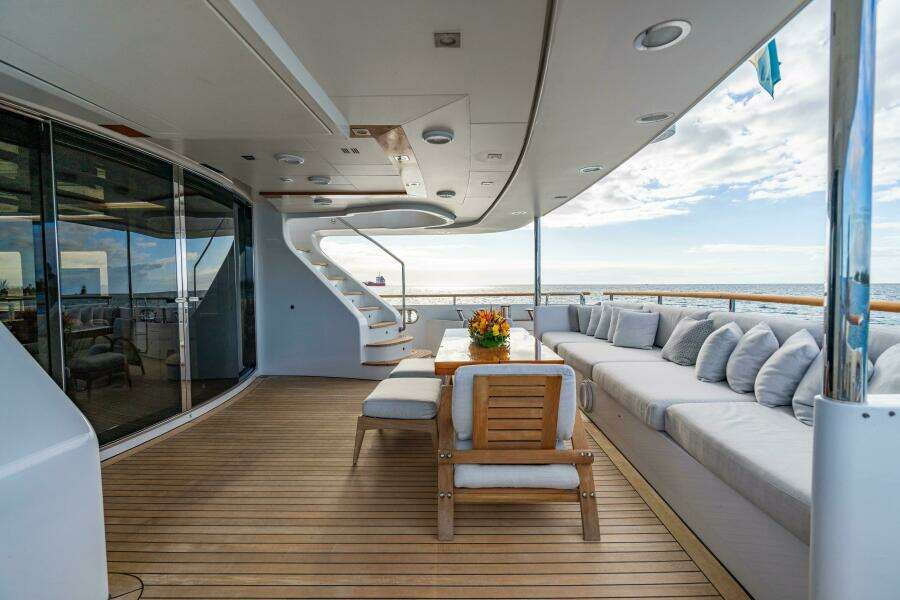 ALLORA 121ft Benetti Yacht For Sale
