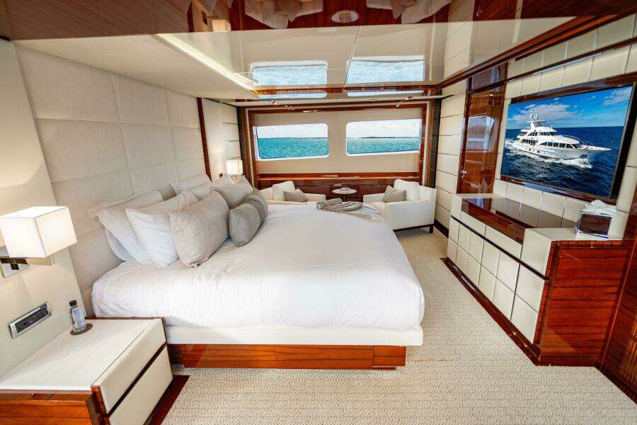 ALLORA 121ft Benetti Yacht For Sale