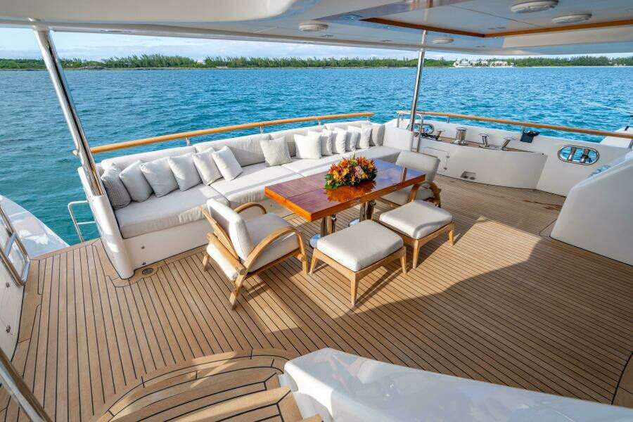 ALLORA 121ft Benetti Yacht For Sale
