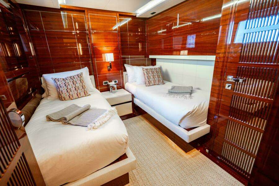 ALLORA 121ft Benetti Yacht For Sale