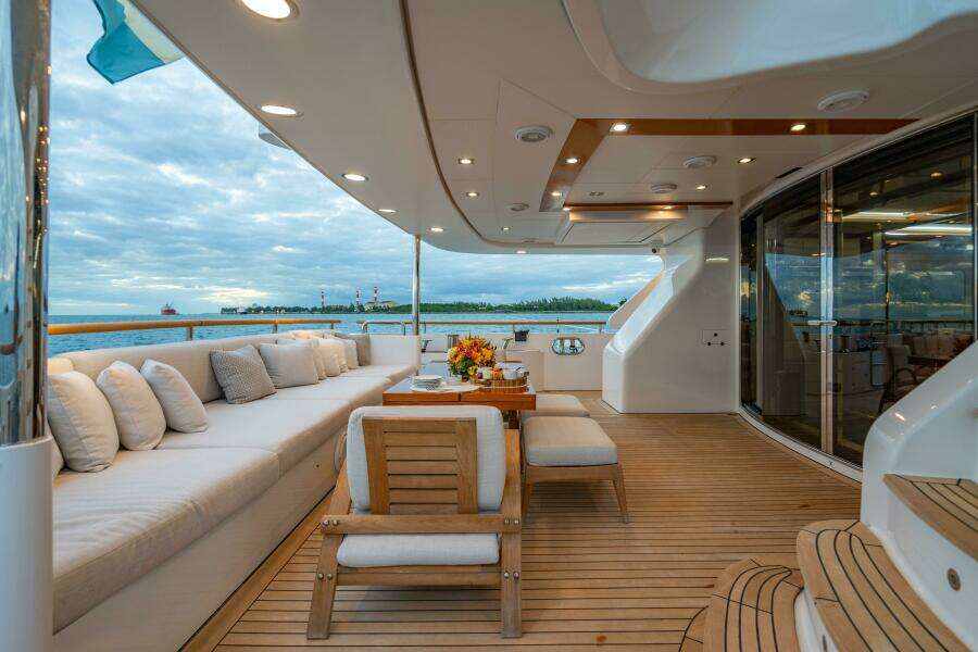 ALLORA 121ft Benetti Yacht For Sale