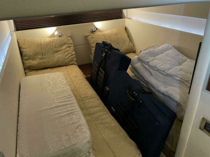 Lightning Stike 43ft Sea Ray Yacht For Sale
