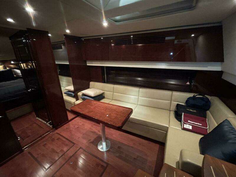 Lightning Stike 43ft Sea Ray Yacht For Sale
