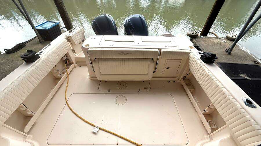 30ft Grady White Yacht For Sale