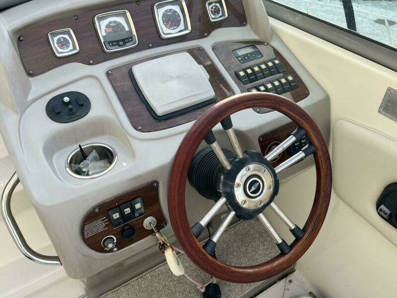 25ft Chaparral Yacht For Sale