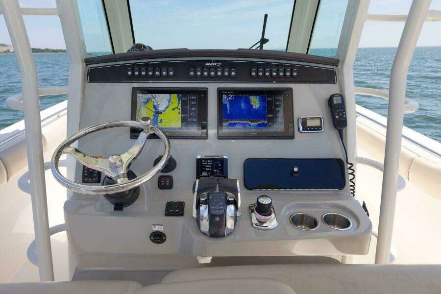 Murphy s Law 33ft Boston Whaler Yacht For Sale