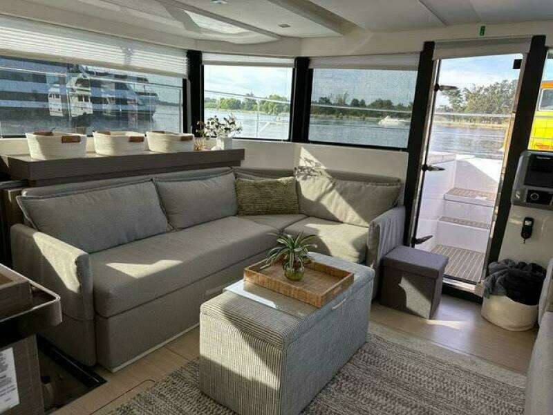 WANDER TWINS 46ft Leopard Yacht For Sale