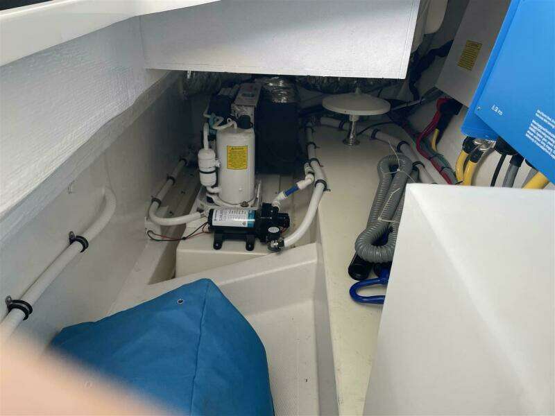 O M G 38ft MJM Yacht For Sale