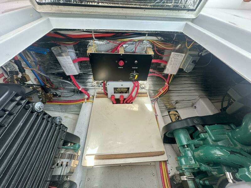 AT LAST 10 30ft Fortier Yacht For Sale