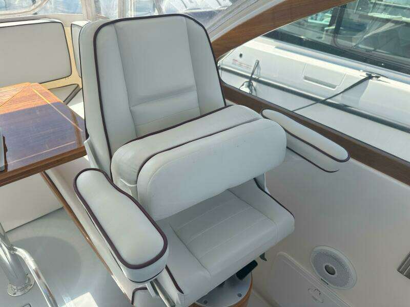 AT LAST 10 30ft Fortier Yacht For Sale