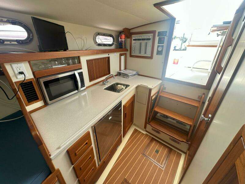 AT LAST 10 30ft Fortier Yacht For Sale