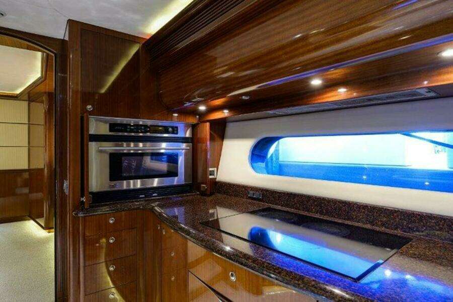 VIRGINIA SEA 84ft McMullen  amp  Wing Yacht For Sale