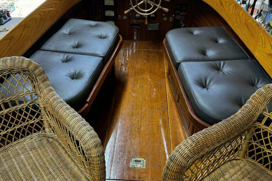 ANNIE 30ft Elco Yacht For Sale