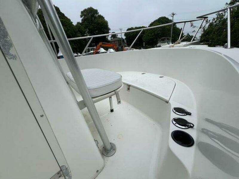 21ft Boston Whaler Yacht For Sale