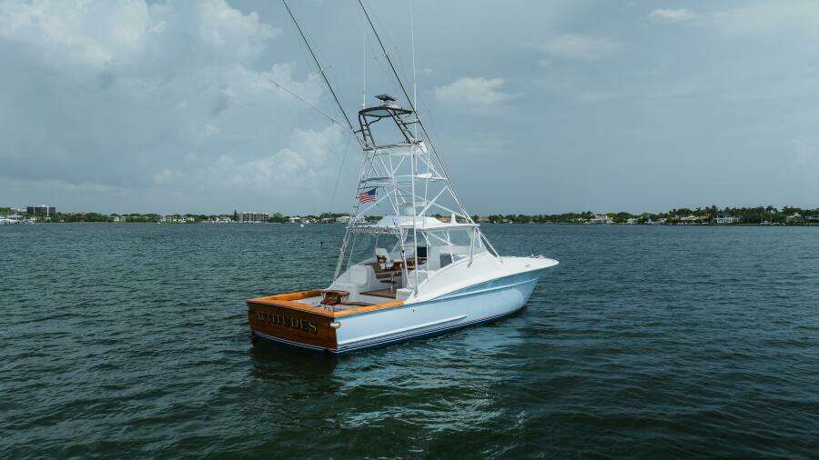 ATTITUDES 42ft Custom Carolina Yacht For Sale