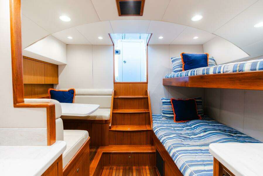 ATTITUDES 42ft Custom Carolina Yacht For Sale