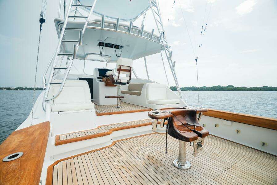 ATTITUDES 42ft Custom Carolina Yacht For Sale