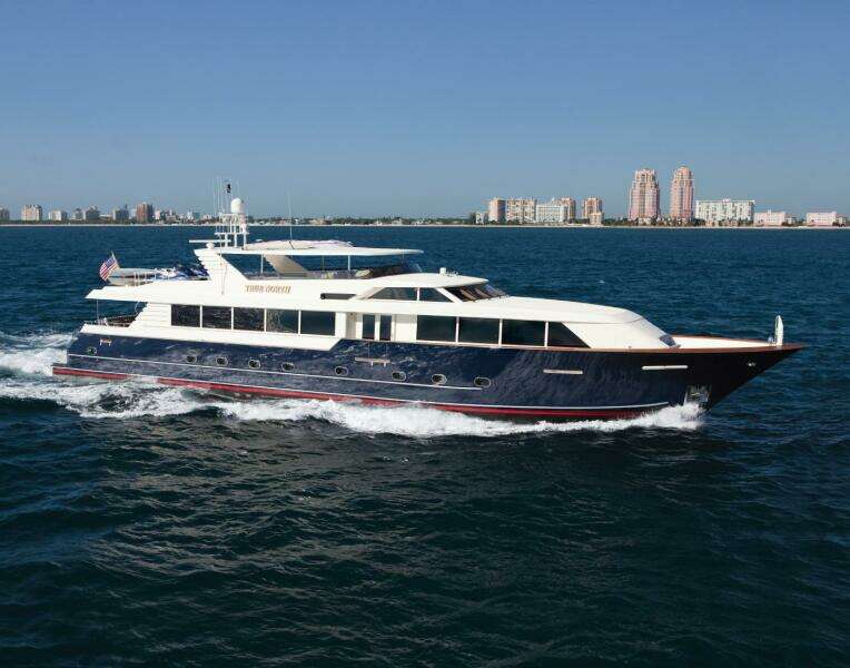 TRUE NORTH 118ft Broward Yacht For Sale
