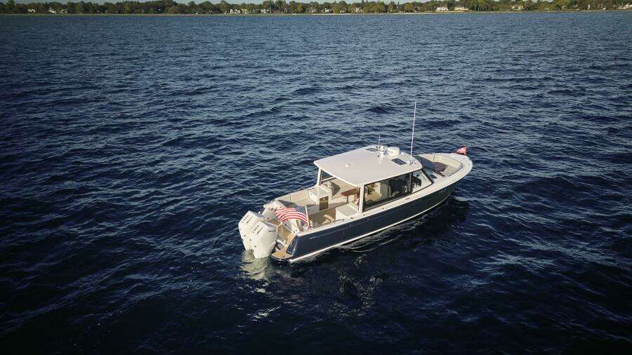 38ft MJM Yacht For Sale