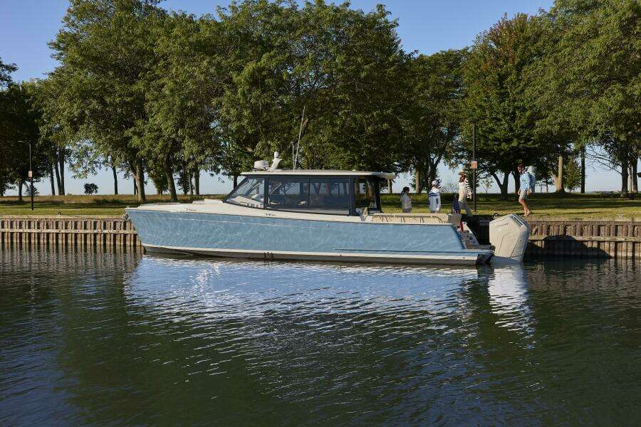 47ft MJM Yacht For Sale