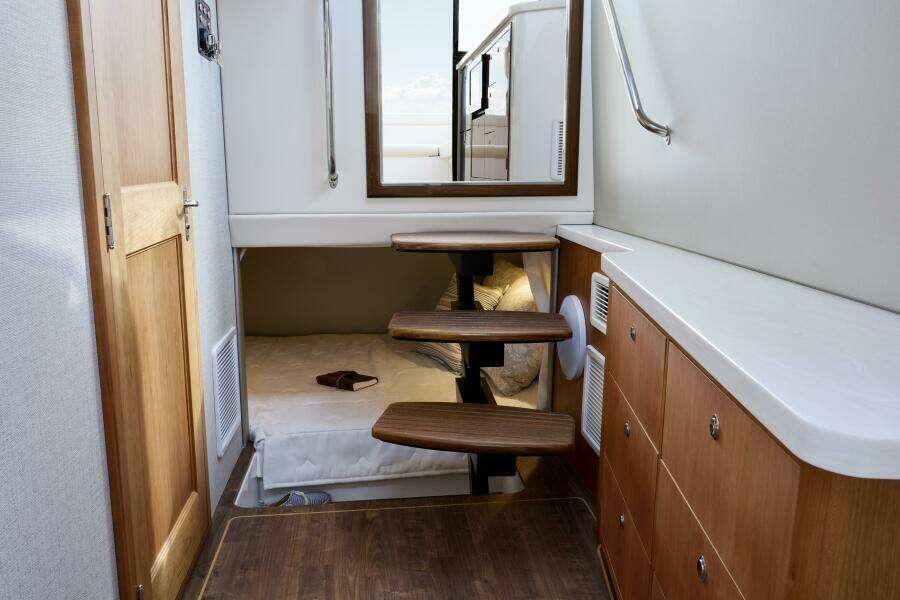 47ft MJM Yacht For Sale