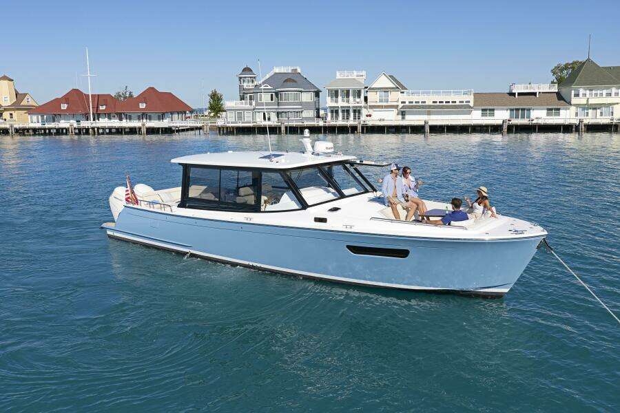 47ft MJM Yacht For Sale