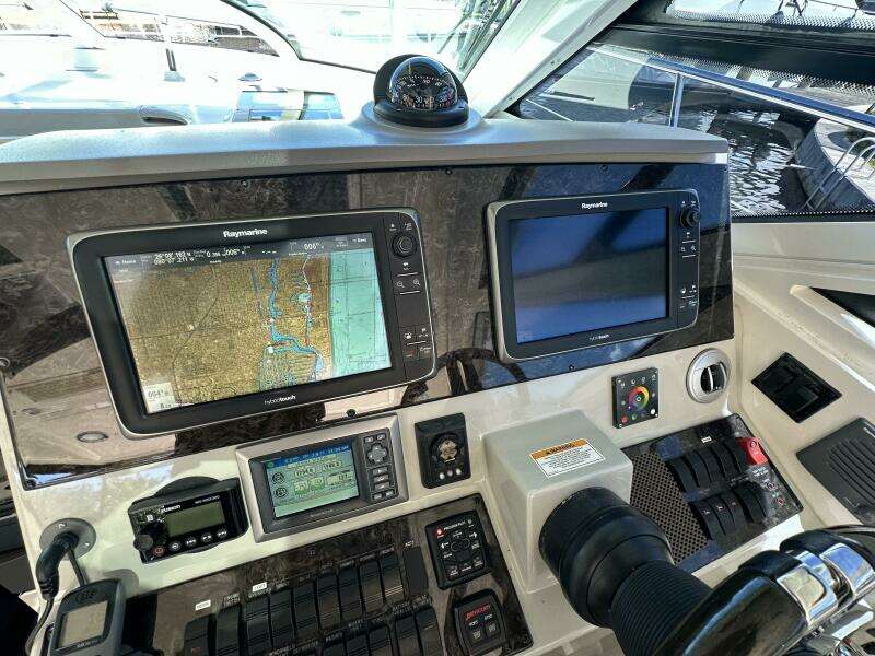 47ft Sea Ray Yacht For Sale