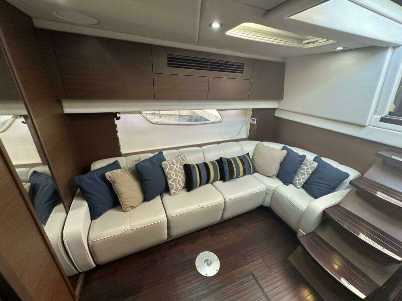 47ft Sea Ray Yacht For Sale