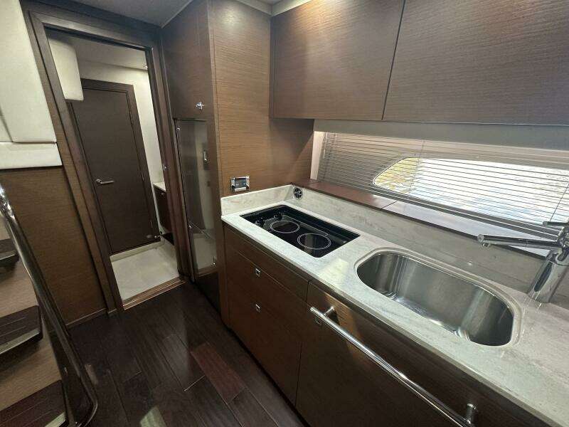 47ft Sea Ray Yacht For Sale