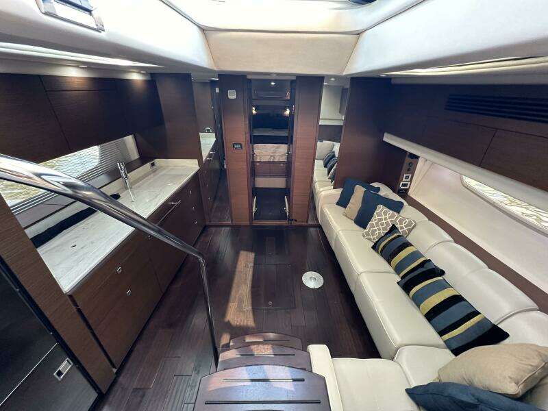 47ft Sea Ray Yacht For Sale