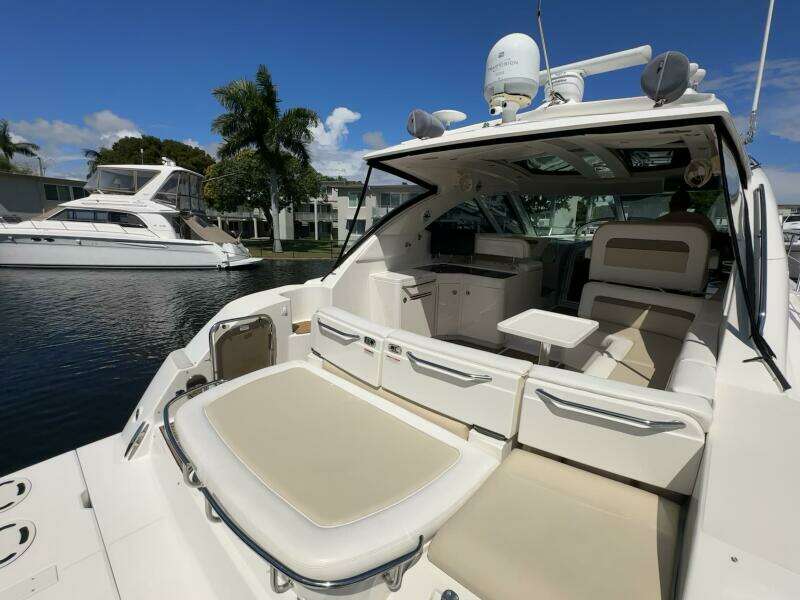 47ft Sea Ray Yacht For Sale