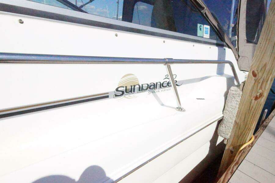 27ft Sea Ray Yacht For Sale