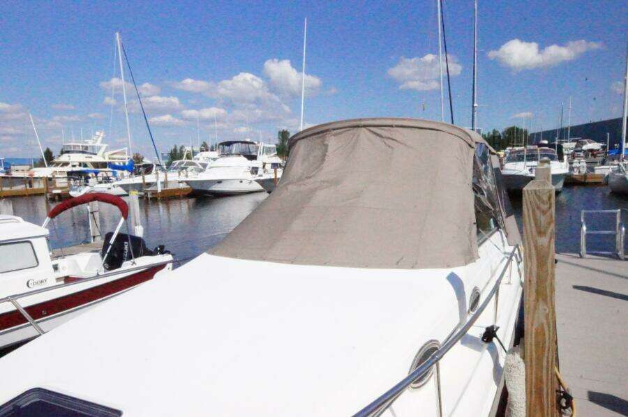 27ft Sea Ray Yacht For Sale