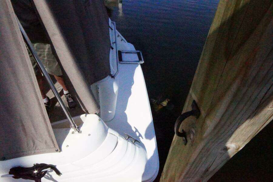 27ft Sea Ray Yacht For Sale