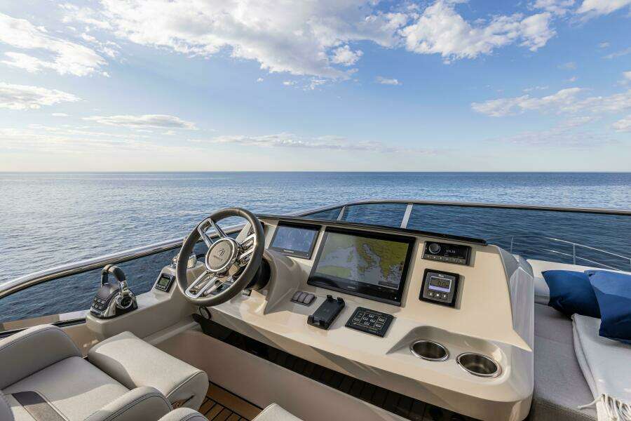 60ft Absolute Yacht For Sale