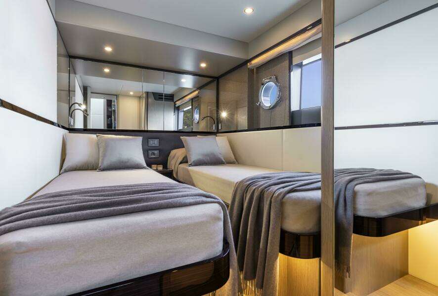 60ft Absolute Yacht For Sale