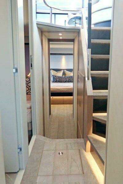 58ft Absolute Yacht For Sale