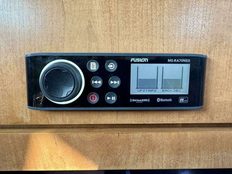 34ft Meridian Yacht For Sale
