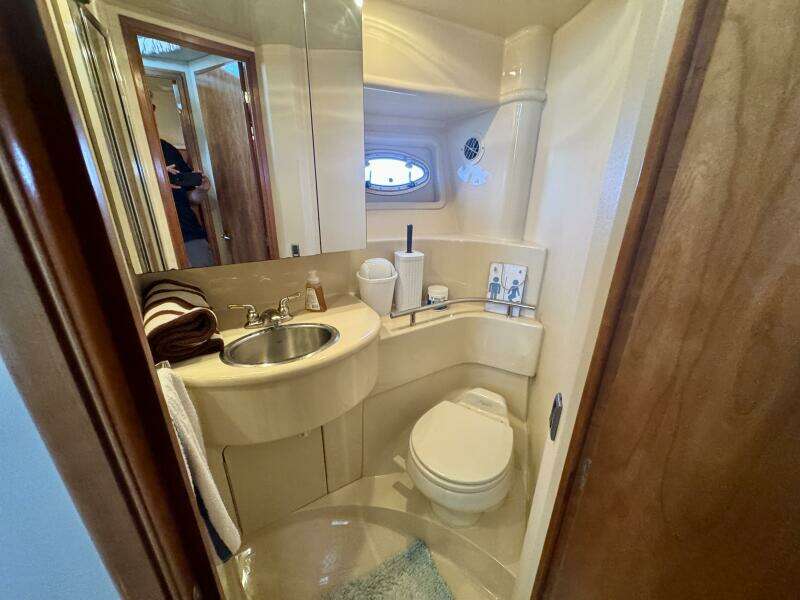 34ft Meridian Yacht For Sale