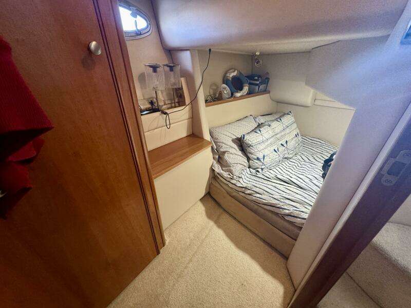 34ft Meridian Yacht For Sale