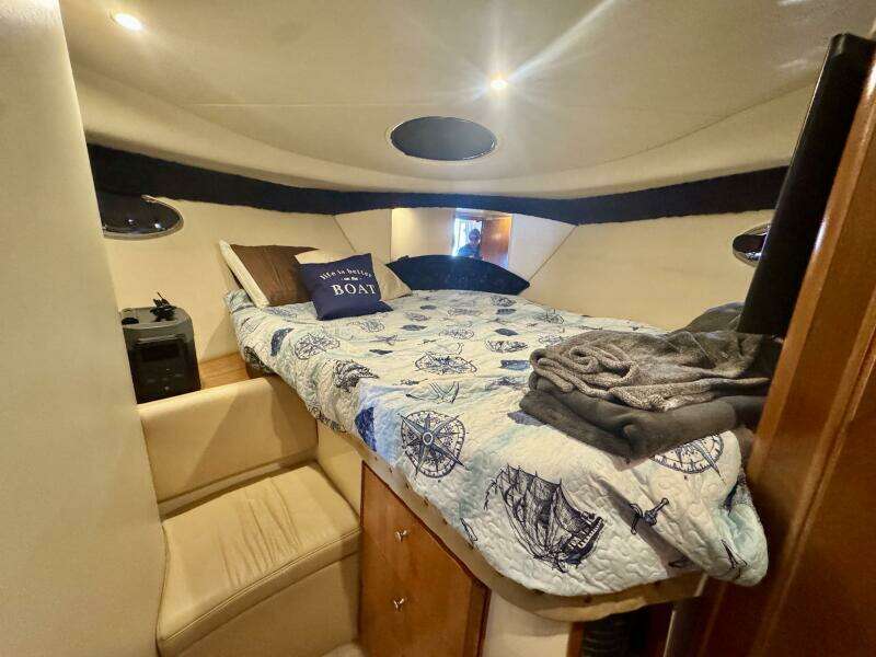 34ft Meridian Yacht For Sale