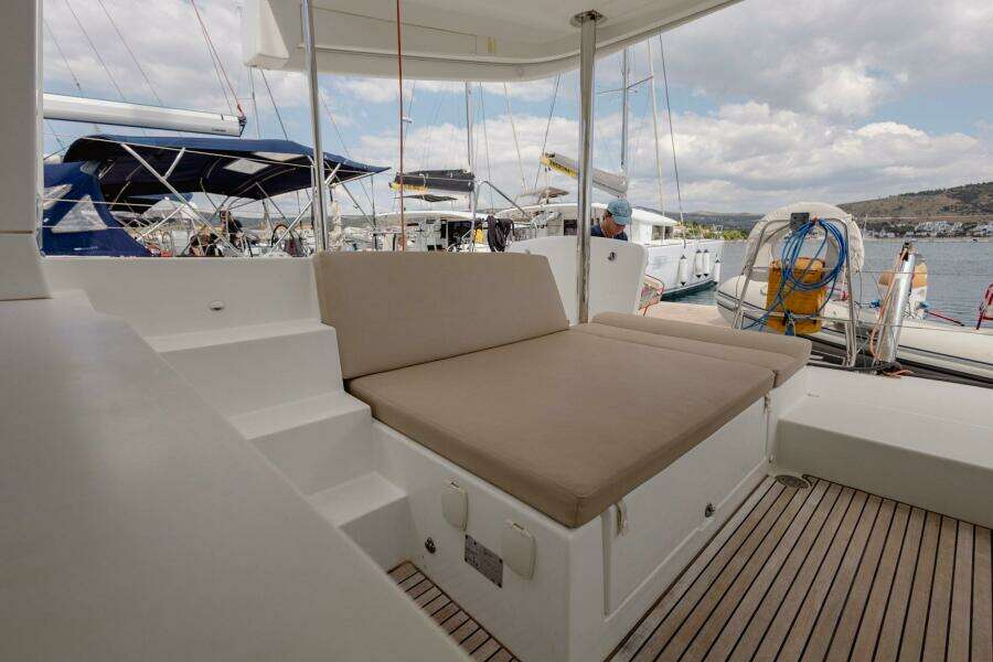 2011-lagoon-450-sail-9942026-20250911054822367-1.jpg