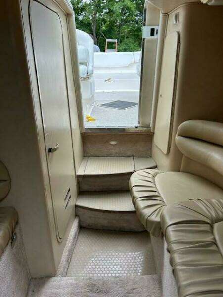 28ft Sea Ray Yacht For Sale